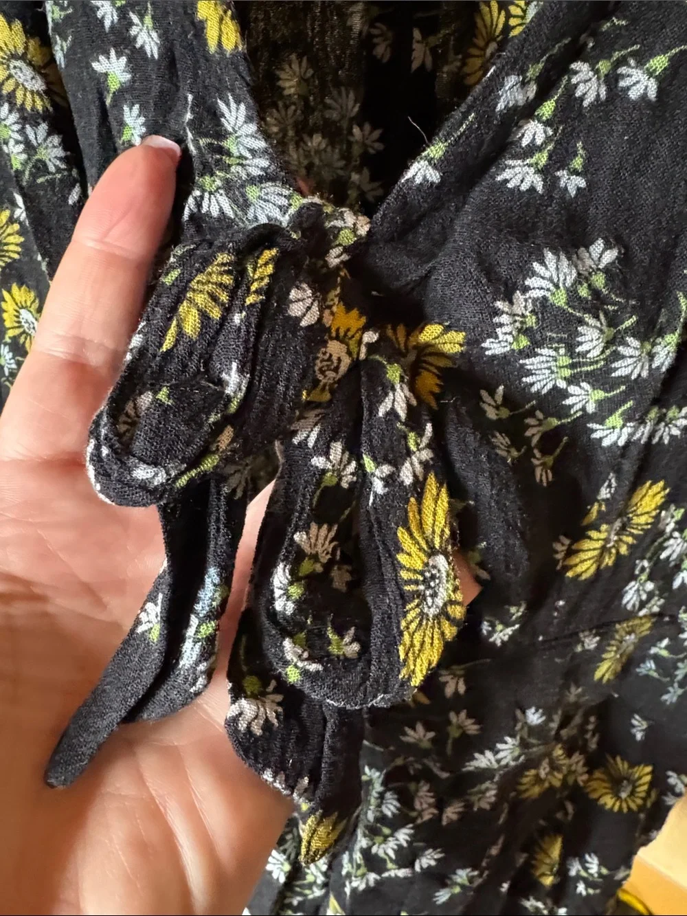 Free People Jinx Floral Tie Front Skort Romper Dress Black Daisy Print Size 2